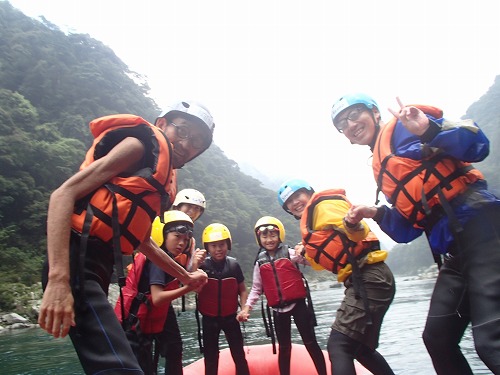 150813family-rafting (6)