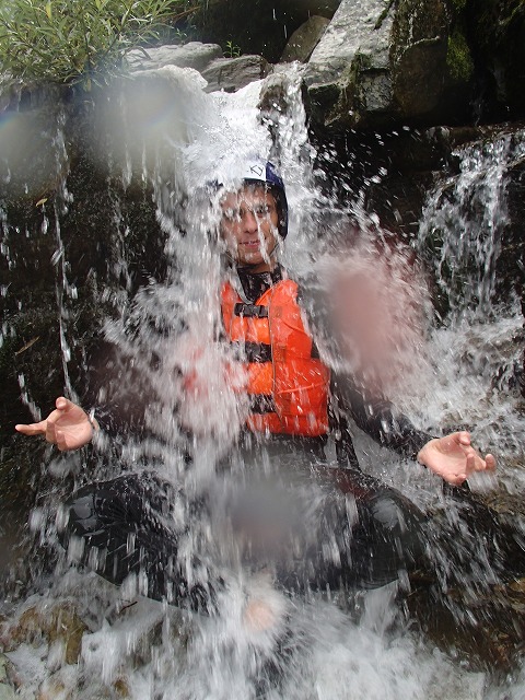 family-rafting-yoshino (2)