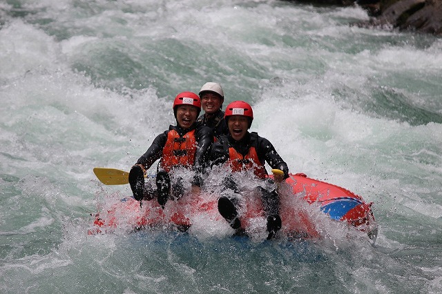 yoshinogawa rafting1 (4)