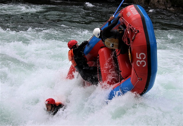 yoshinogawa rafting1 (5)